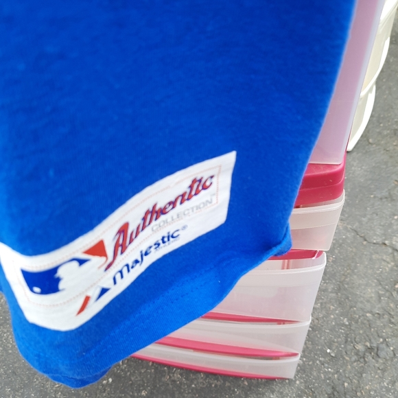 Dodgers top - Picture 2 of 3